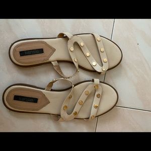 Kensie sandals